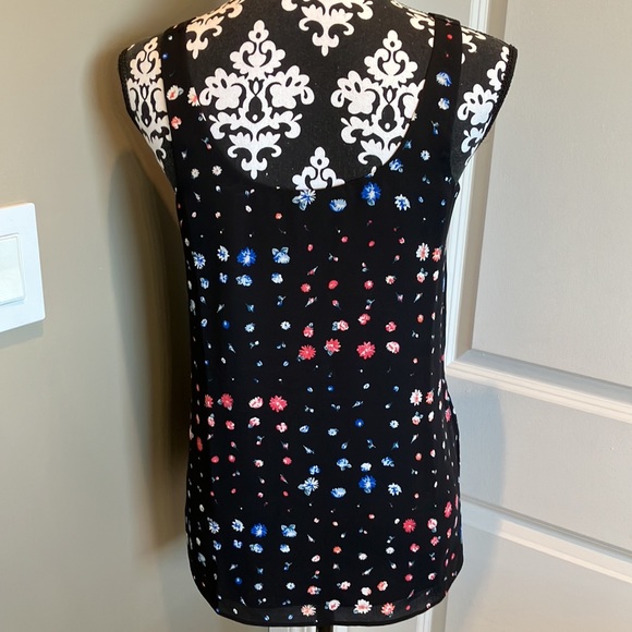 Black with floral print fully lined tank. - Picture 4 of 11